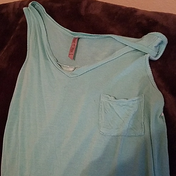 Polka dot flowy tank top - Picture 2 of 3